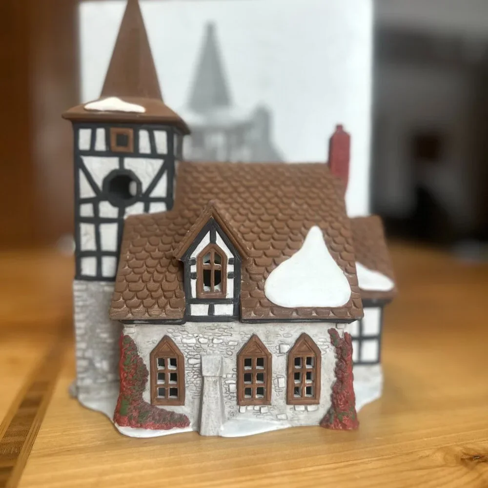 Department 56 Dickens' Village Series Old Michael Church - Picture 4 of 5